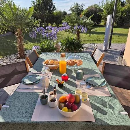 Bed and Breakfast Les Charmilles Escoville